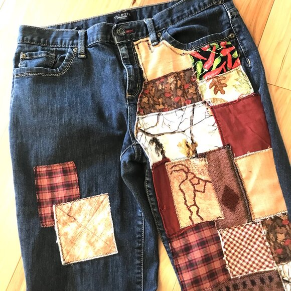 Upcycled Southwest Patchwork Jeans, Women’s 12P: Handmade Aztec Tribal Patches - Picture 10 of 12